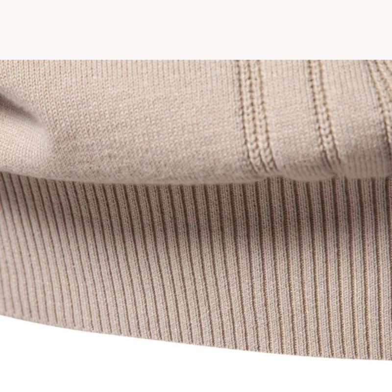 Ilian™ – Sweater with checkered design
